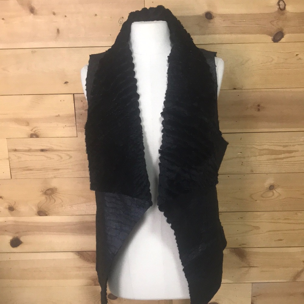 LAST CALL Karen Kane Vegan faux fake fur leather draped open vest Large boho NFR